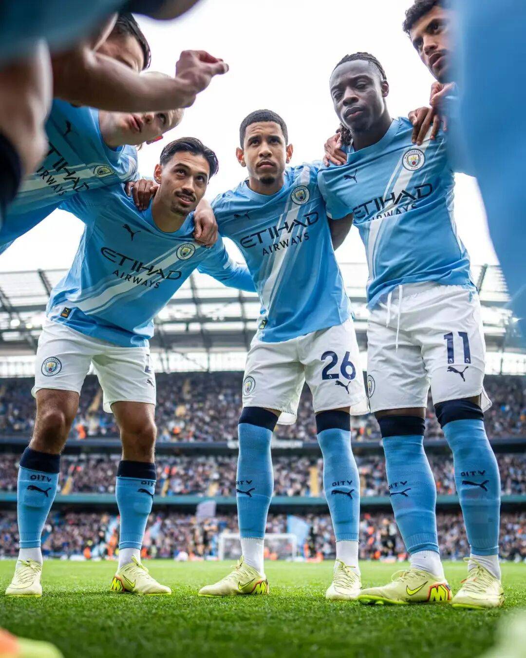 TA：加拉格尔在马德里过得很开心，俱乐部对他的工作态度满意（TA：加拉格尔在马德里过得愉快，俱乐部对其职业态度表示认可）