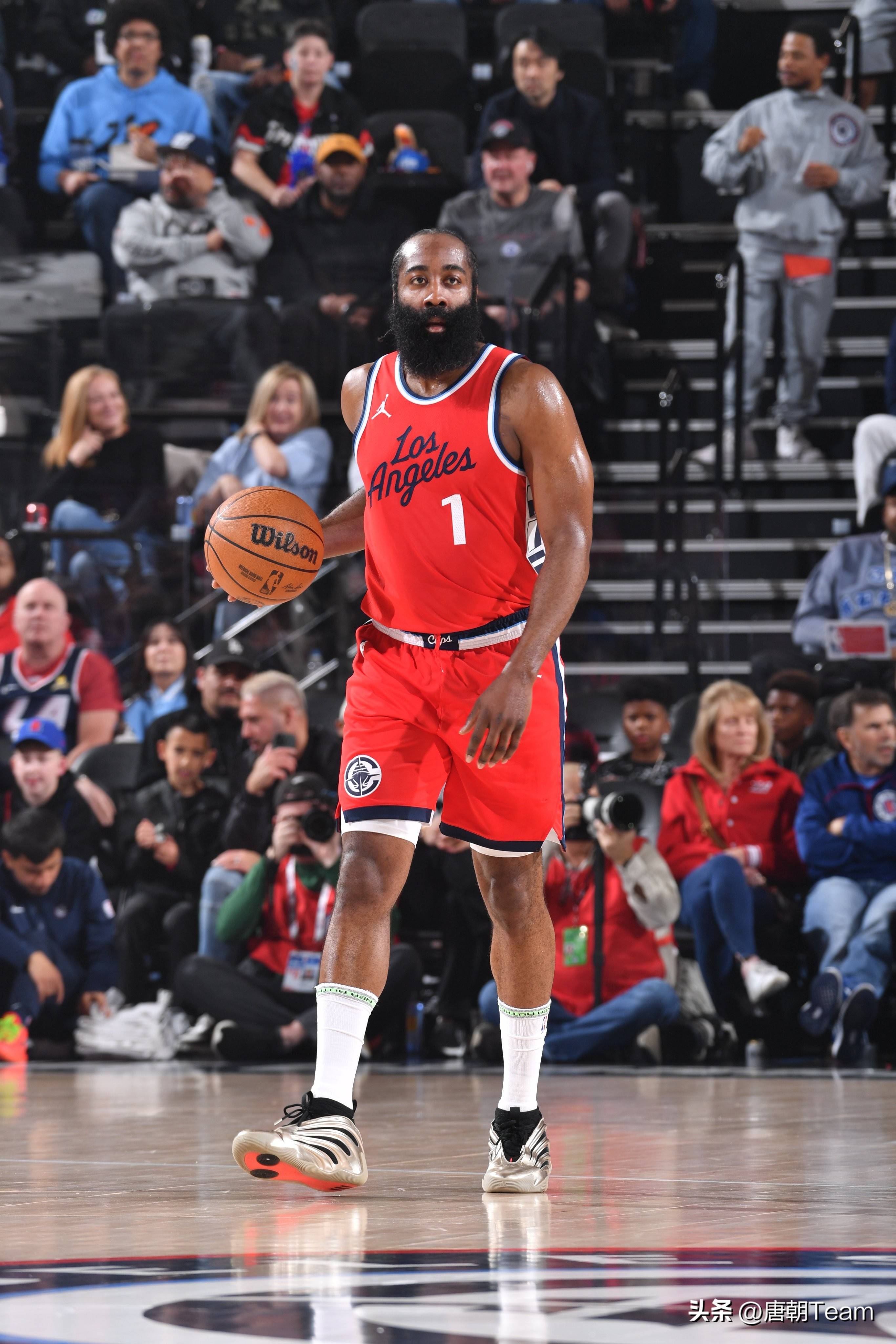 瑞天空：热刺、利物浦与扬-迪奥曼德的团队展开深度接触（瑞天空：热刺与利物浦已与扬-迪奥曼德方面进行深入沟通）