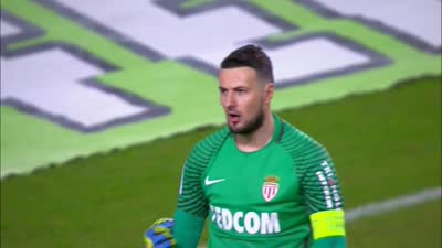 内讧细节曝出，追梦怒骂科尔！勇士已与数队讨论交易明确两大需求（队内矛盾细节浮出水面，追梦怒怼科尔！勇士与多队洽谈交易，明确两项补强诉求）