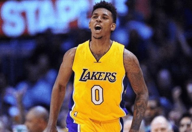 皇马维尼修斯关键进球锁定胜局（维尼修斯关键一击助皇马锁定胜利）