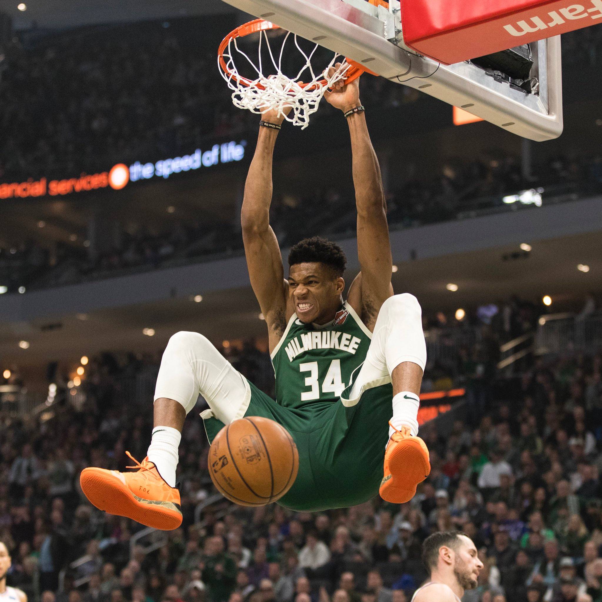 斯帕莱蒂：会评估双前锋和433的打法；我对伊尔迪兹很有信心（斯帕莱蒂：将权衡双前锋与4-3-3体系；我对伊尔迪兹充满信心）