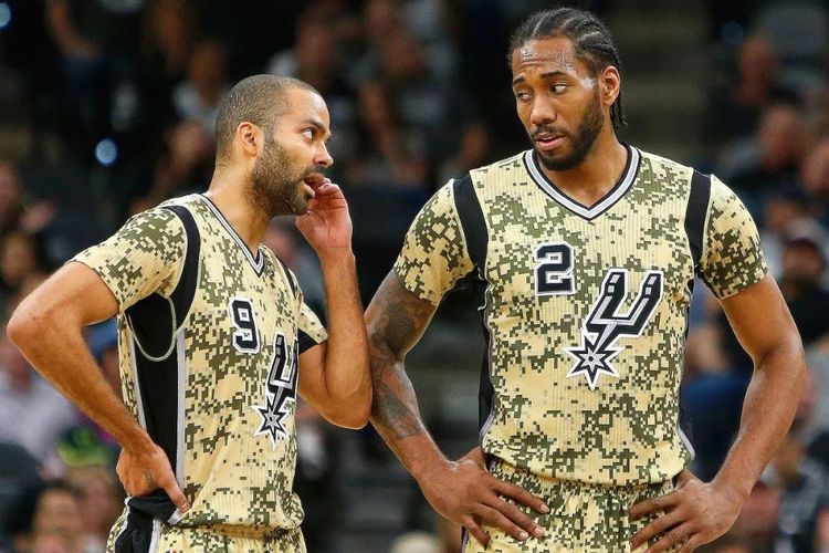 防守动作是否过界？（防守是否越界？）