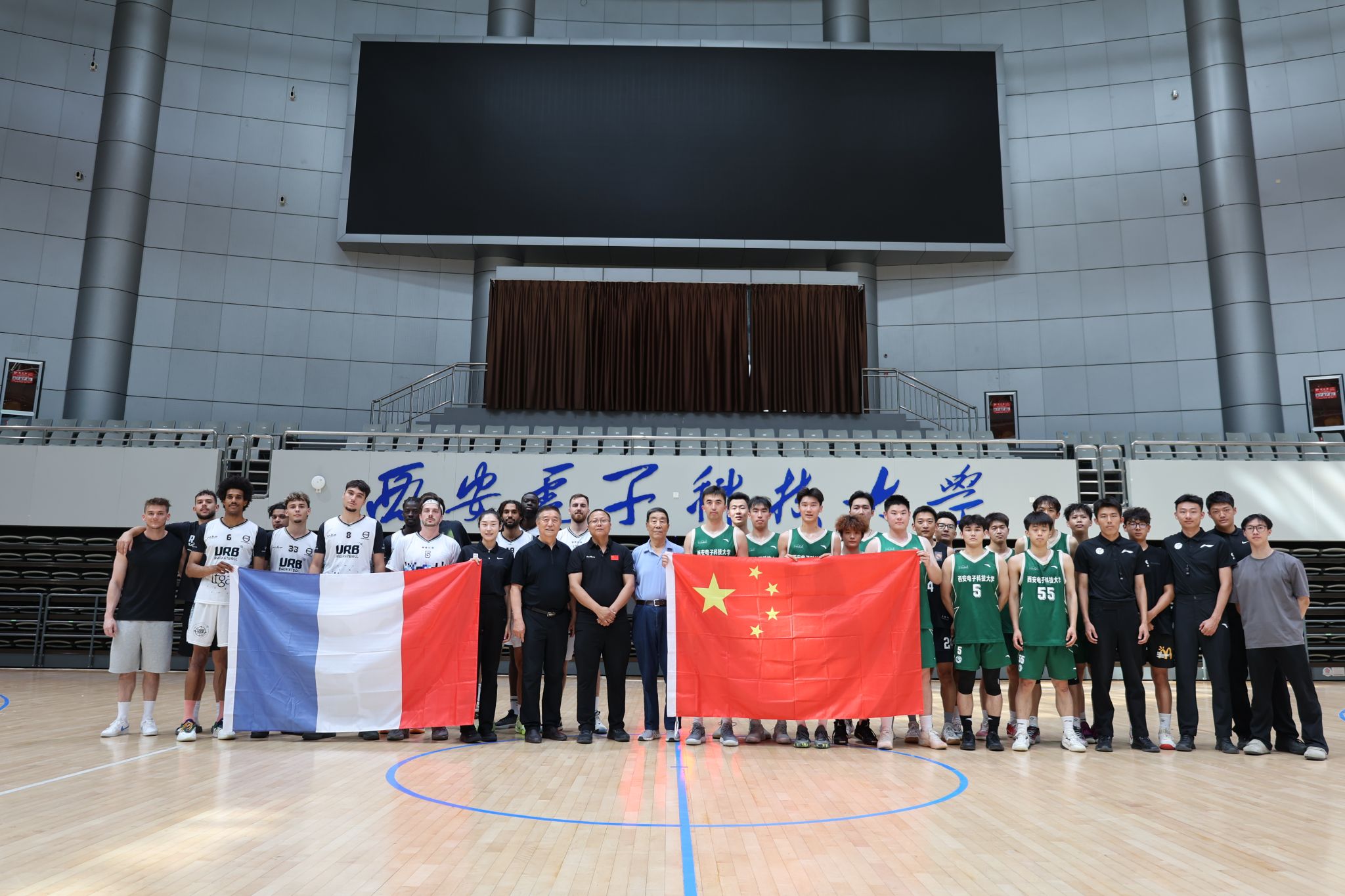 曼联欧联杯小组赛形势分析（曼联欧联杯小组局势解读）